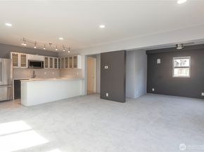 4258 N Whitman Ave, Seattle WA 98103