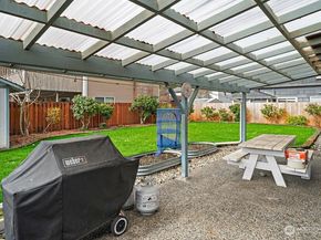 15401 Meridian Avenue N, Shoreline WA 98133