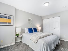 621 5th Avenue N 403, Seattle WA 98109