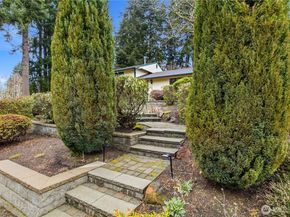 29820 6th Avenue S, Federal Way WA 98003