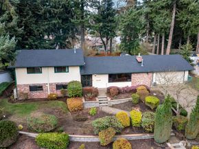 29820 6th Avenue S, Federal Way WA 98003