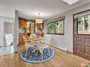 29820 6th Avenue S, Federal Way WA 98003