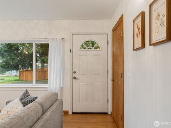 20068 21st Avenue NE, Shoreline WA 98155