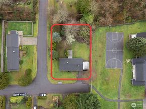 20068 21st Avenue NE, Shoreline WA 98155