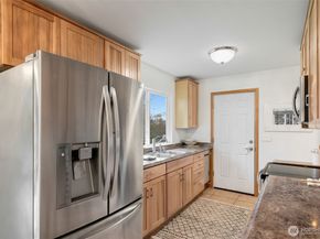 20068 21st Avenue NE, Shoreline WA 98155