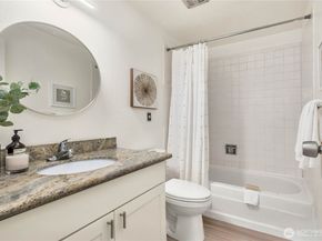 13820 NE 65th Street 549, Redmond WA 98052