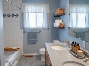 5006 NE 6th Street, Renton WA 98059