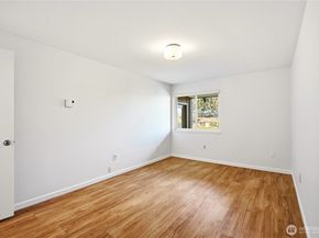 3505 W Government Way 206, Seattle WA 98199