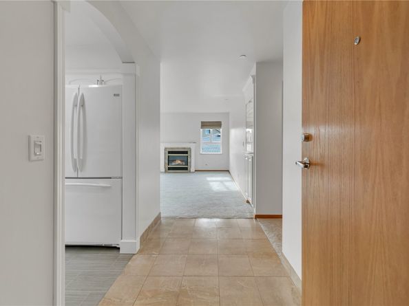 1527 California Avenue SW 301, Seattle WA 98116