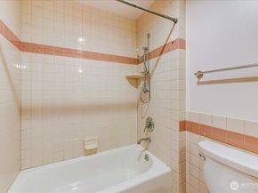 1527 California Avenue SW 301, Seattle WA 98116