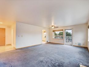 1527 California Avenue SW 301, Seattle WA 98116