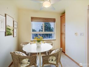 1527 California Avenue SW 301, Seattle WA 98116