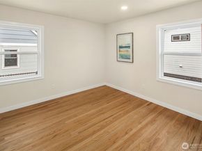 4815 15th Avenue S, Seattle WA 98108