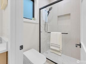 4025 NE 172nd Avenue, Redmond WA 98052