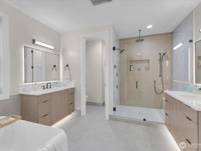 4025 NE 172nd Avenue, Redmond WA 98052