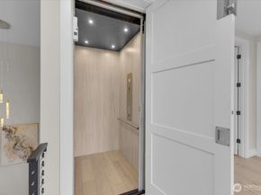 4025 NE 172nd Avenue, Redmond WA 98052