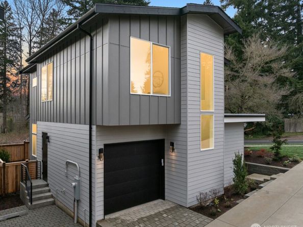 8403 NE 137th Street, Kirkland WA 98034
