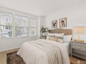 2680 139th Avenue SE 44, Bellevue WA 98005