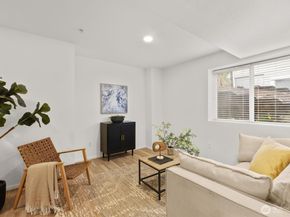 2680 139th Avenue SE 44, Bellevue WA 98005
