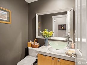 15650 NE 95th Way 71, Redmond WA 98052