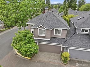 15650 NE 95th Way 71, Redmond WA 98052