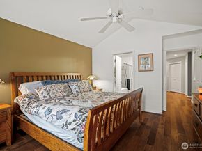 15650 NE 95th Way 71, Redmond WA 98052