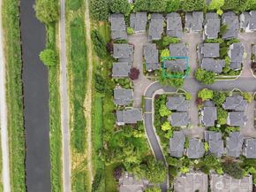 15650 NE 95th Way 71, Redmond WA 98052