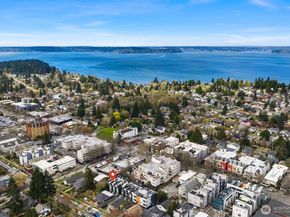 6041 42nd Avenue SW, Seattle WA 98136