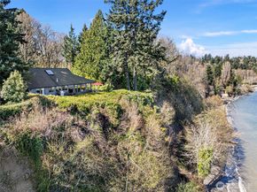 8032 SW 222nd Place, Vashon WA 98070