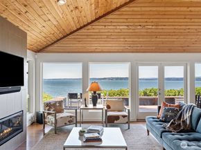 8032 SW 222nd Place, Vashon WA 98070