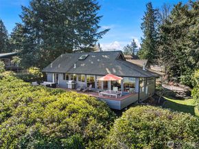 8032 SW 222nd Place, Vashon WA 98070