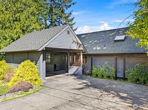 8032 SW 222nd Place, Vashon WA 98070