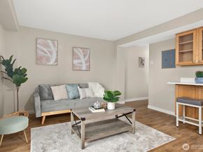 1601 Taylor Avenue N 405, Seattle WA 98109