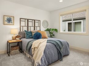 1447 26th Avenue NE, Issaquah WA 98029