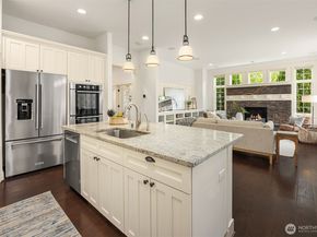 1447 26th Avenue NE, Issaquah WA 98029