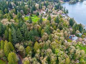 3500 NW 18th Street, Bremerton WA 98312