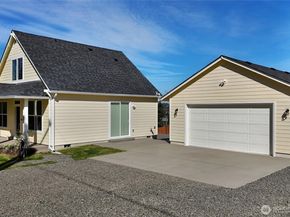 2439 Cedar Street E, Port Orchard WA 98366