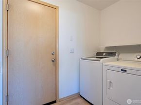 19218 26th Avenue SE, Bothell WA 98012