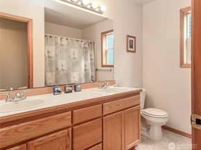 18323 10th Drive SE, Bothell WA 98012