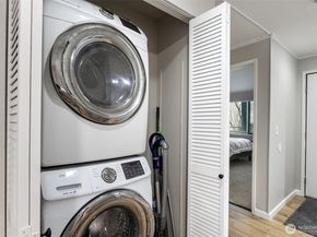 3256 SW Avalon Way 203, Seattle WA 98126