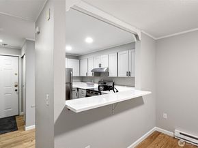 3256 SW Avalon Way 203, Seattle WA 98126