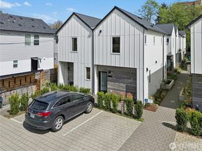 10354 Wallingford Avenue N B, Seattle WA 98133