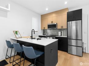 10354 Wallingford Avenue N B, Seattle WA 98133