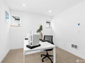 10354 Wallingford Avenue N B, Seattle WA 98133