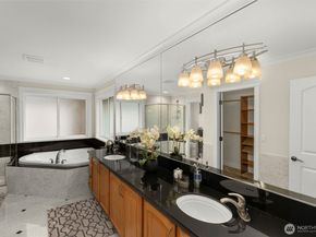 13112 134th Avenue NE, Kirkland WA 98034