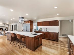 22720 NE 46th Street, Redmond WA 98053