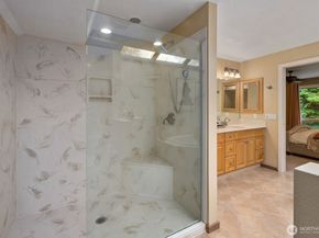 22720 NE 46th Street, Redmond WA 98053
