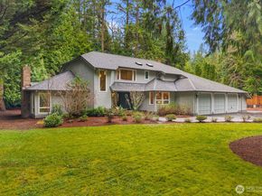 22720 NE 46th Street, Redmond WA 98053