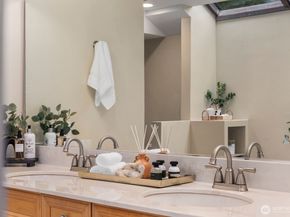 22720 NE 46th Street, Redmond WA 98053
