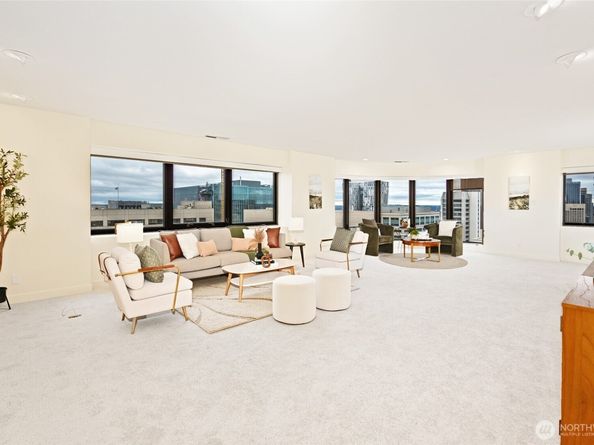 1301 Spring Street 21I, Seattle WA 98104